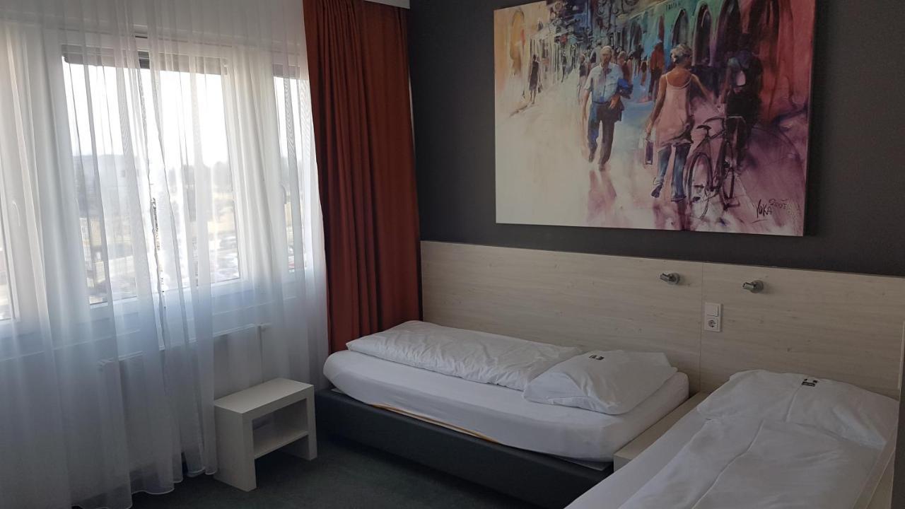 Msc Hotel Neunkirchen Exteriör bild